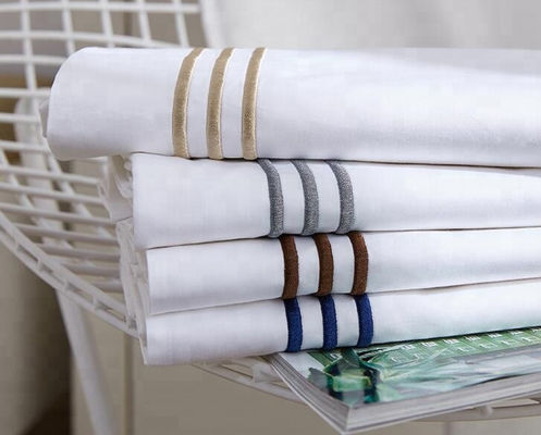 60 清潔 な 衣類 ホテル で の 快適 な 眠り の ため の 綿 の 寝具 の セット